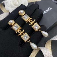 Buy Fashionable Chanel Earrings CE6815