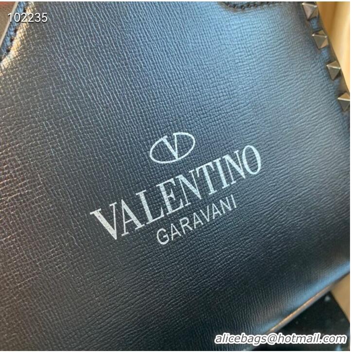 Shop Promotional VALENTINO Origianl leather tote bag V4071B black