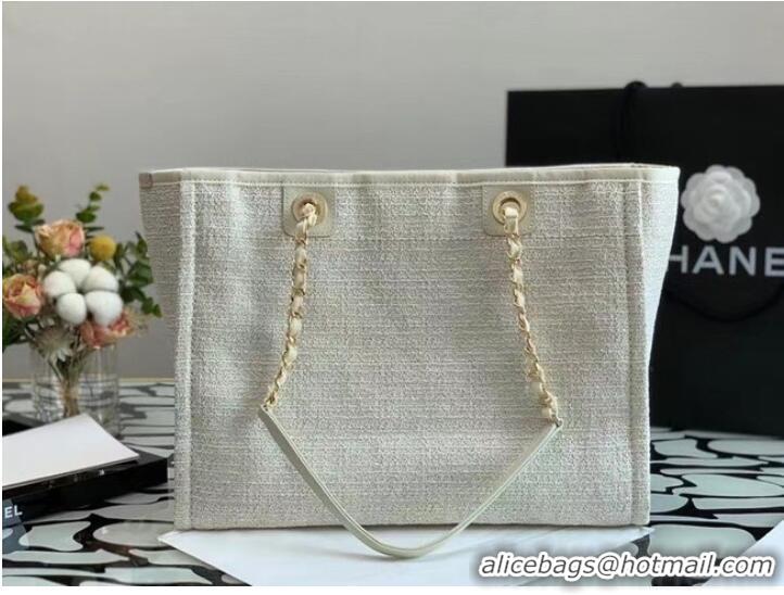 Good Luxurious Chanel Shopping bag MM A67001 White