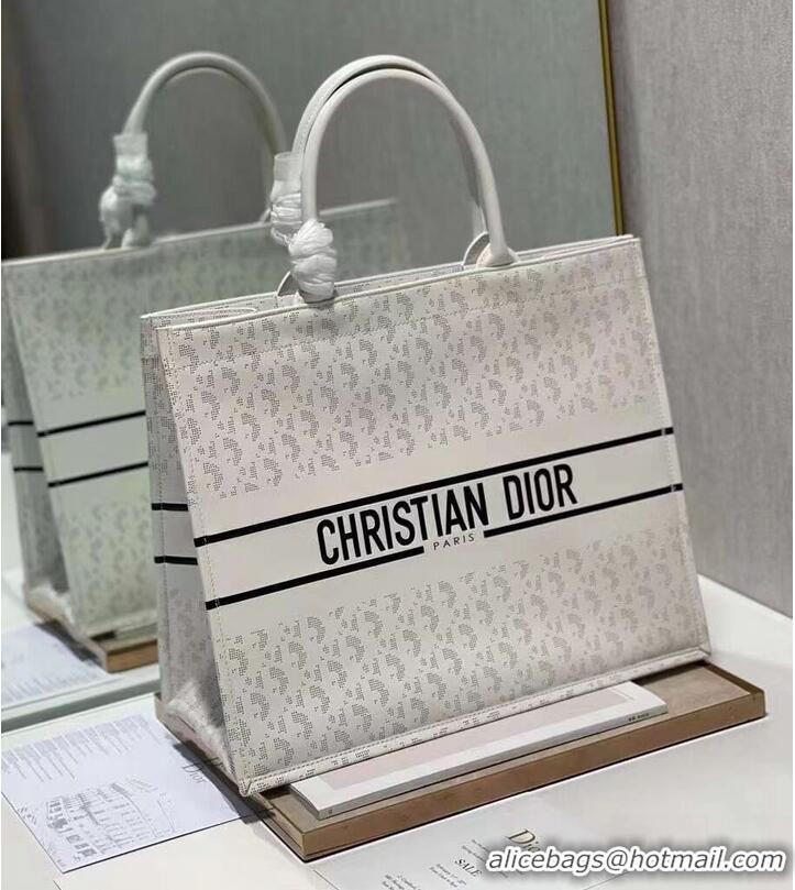 Discount DIOR BOOK TOTE leather Constellation Embroidery M1297ZR white