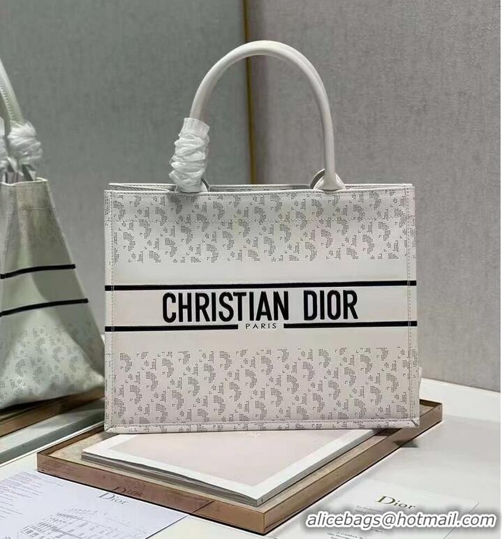 Cheap Price DIOR BOOK TOTE leather Constellation Embroidery M1296ZR white