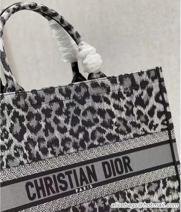 Famous Brand DIOR BOOK TOTE Embroidery M1297ZR-20 Black leopard print