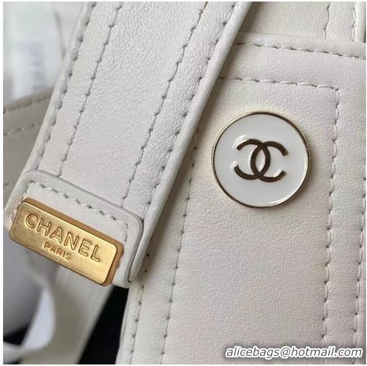 Buy Fashionable Chanel leather Shoulder Bag AS2842 white