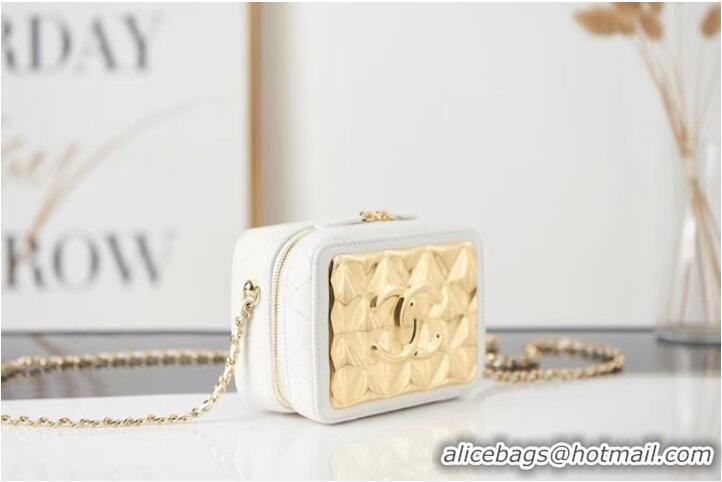 Buy Inexpensive Chanel mini leather Shoulder Bag AP2393 white