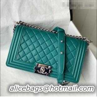 Cheapest Chanel Grained Calfskin Medium Boy Flap Bag A67086 Green/Silver 2021