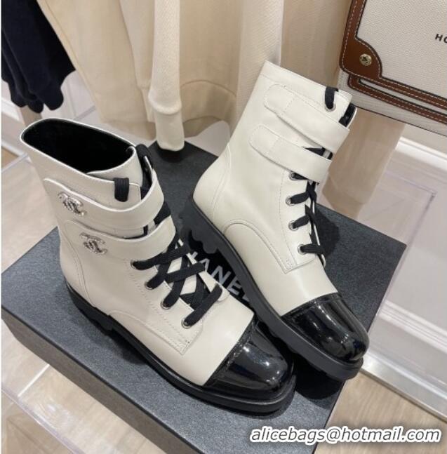 Hot Style Chanel Calfskin Ankle Boots with CC Strap 092352 White