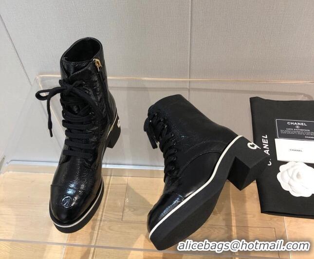 Shop Duplicate Chanel Shiny Crumpled Lambskin Ankle Boots with White Logo 092405 Black