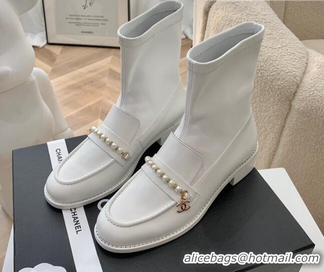 Top Design Chanel Leather Pearl Ankle Boots 092709 White