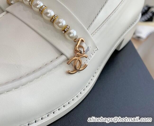 Top Design Chanel Leather Pearl Ankle Boots 092709 White