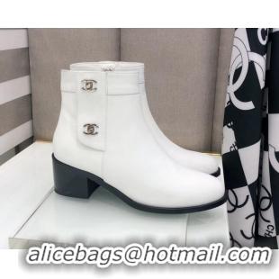 Trendy Design Chanel Calfskin Ankle Short Boots 4.5cm with CC Buckle 111139 White