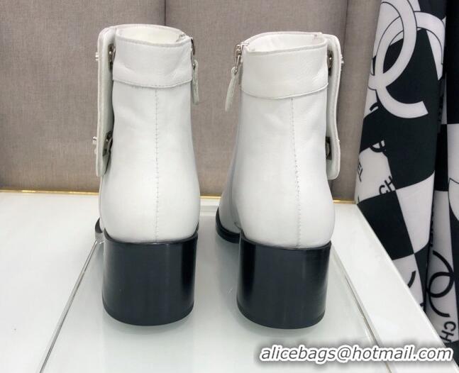 Trendy Design Chanel Calfskin Ankle Short Boots 4.5cm with CC Buckle 111139 White