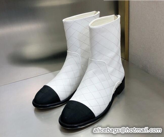 Shop Duplicate Chanel Quilted Calfskin Ankle Short Boots with Side Logo Buckle 111143 White