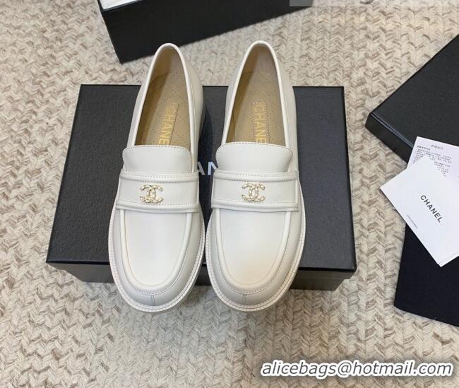 Super Quality Chanel Calfskin Chain CC Loafers 111201 White