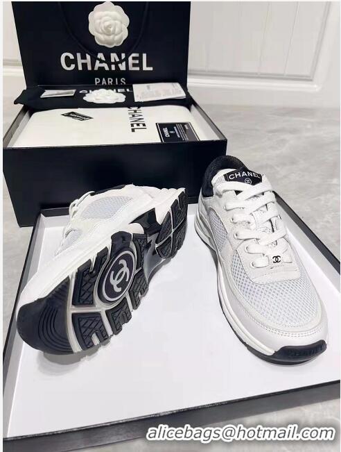 Fashionable Chanel Top Quality Sneakers G38299 White/Black