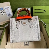 Well Crafted Gucci Diana small crocodile tote bag 660195 white