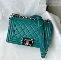 Affordable Price Chanel Grained Calfskin Small Boy Flap Bag A67085 Green/Silver 2021