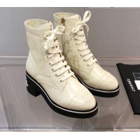 Cheap Price Chanel Shiny Crumpled Lambskin Ankle Boots with White Logo 092405 White