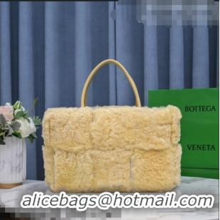 Famous Brand Bottega Veneta Arco Tote Shearling Bag 652867 Teddy Apricot 2021