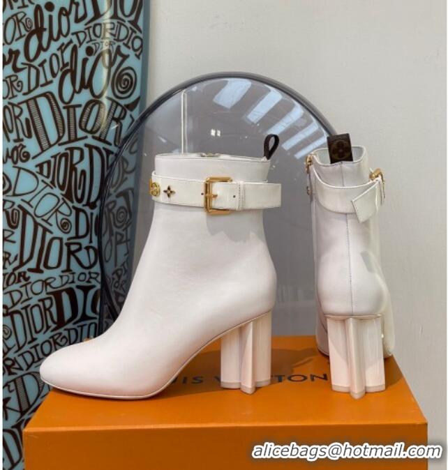 Charming Louis Vuitton Silhouette Monogram Strap Ankle Boots 112450 White