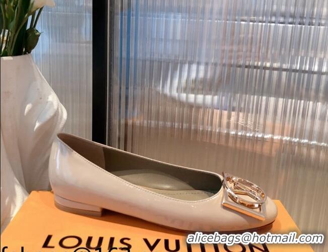 Fashion Louis Vuitton Patent Leather LV Buckle Flat Ballerinas 112471 Nude