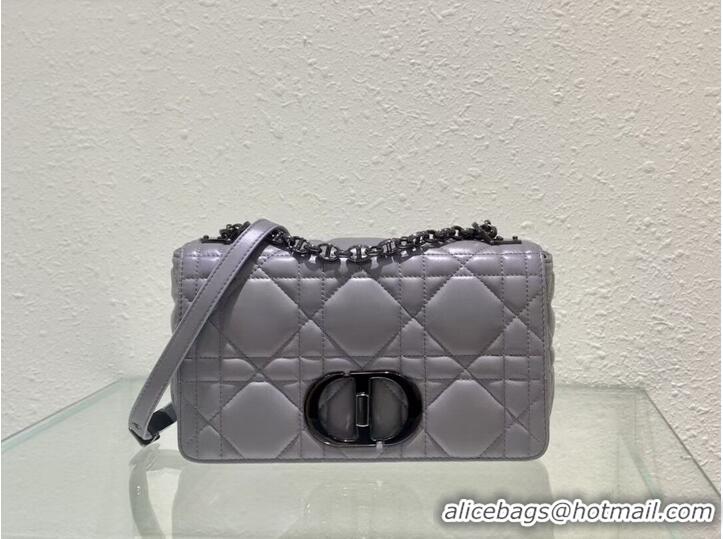 Luxurious MEDIUM DIOR CARO BAG Gradient Cannage Lambskin M9242WN gray