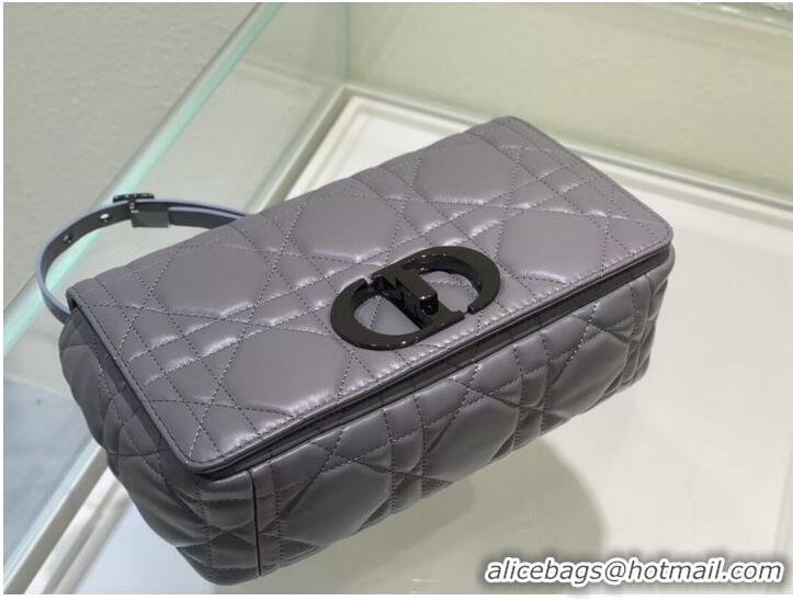 Luxurious MEDIUM DIOR CARO BAG Gradient Cannage Lambskin M9242WN gray