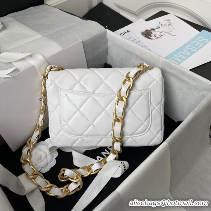 Wholesale CHANEL Lambskin Flap Shoulder Bag 2022SS white