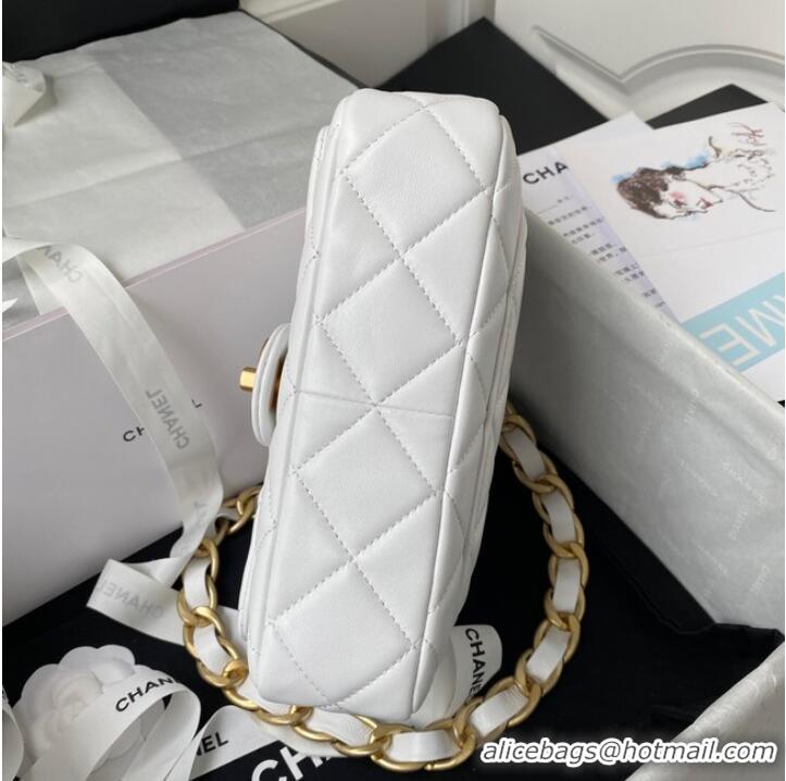 Wholesale CHANEL Lambskin Flap Shoulder Bag 2022SS white