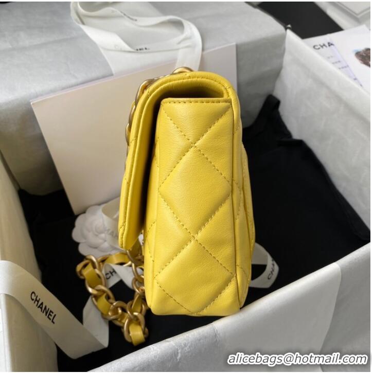 Luxury Discount CHANEL Lambskin Flap Shoulder Bag 2022SS yellow