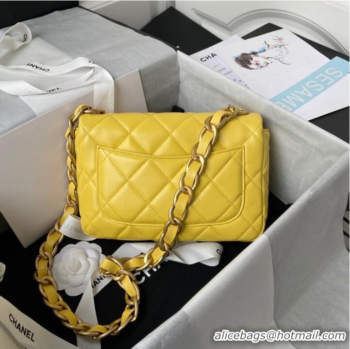 Luxury Discount CHANEL Lambskin Flap Shoulder Bag 2022SS yellow