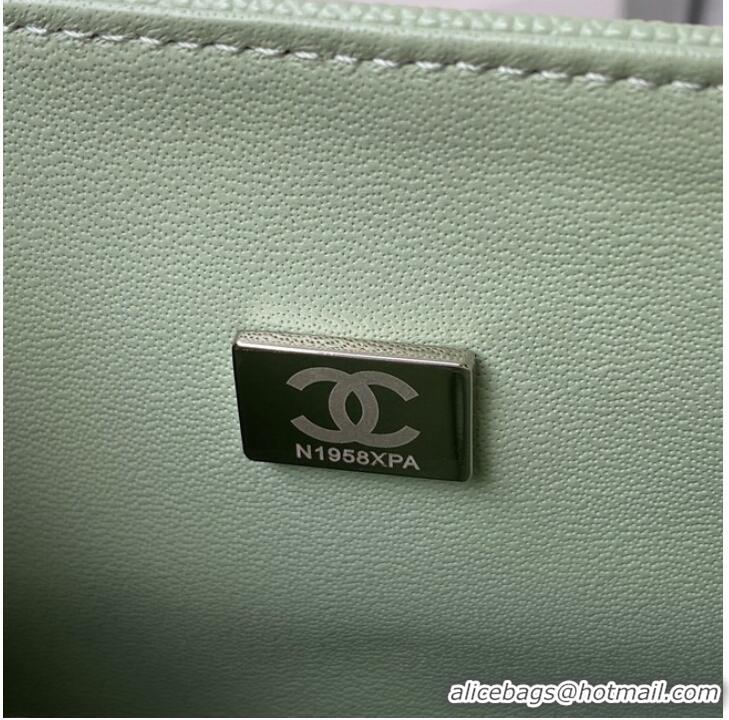 Wholesale Chanel Flap Shoulder Bag Grained Calfskin A01112 silver-Tone Metal green