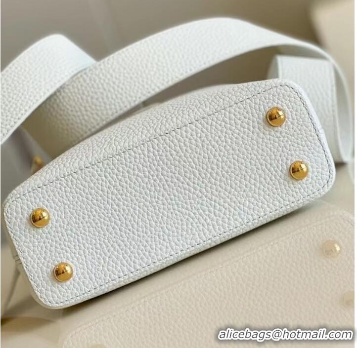 Luxury Classic Louis Vuitton CAPUCINES MINI M55985 white