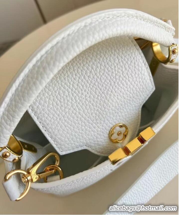 Luxury Classic Louis Vuitton CAPUCINES MINI M55985 white