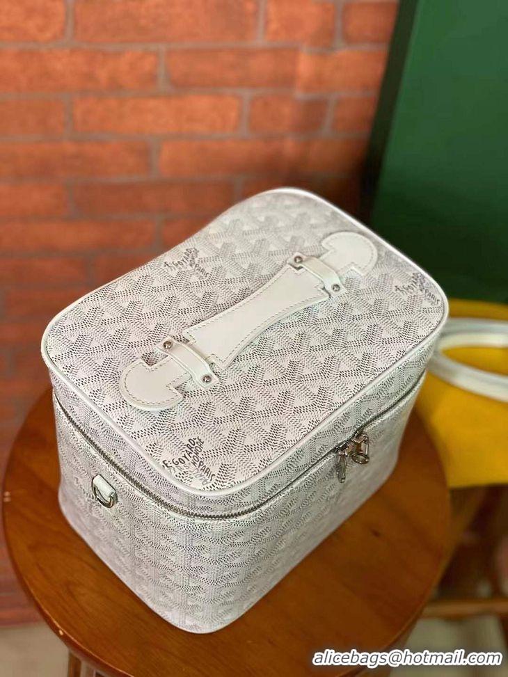 Famous Brand Goyard Muse Vanity Case GY1404 White 2021