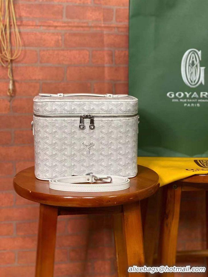 Famous Brand Goyard Muse Vanity Case GY1404 White 2021