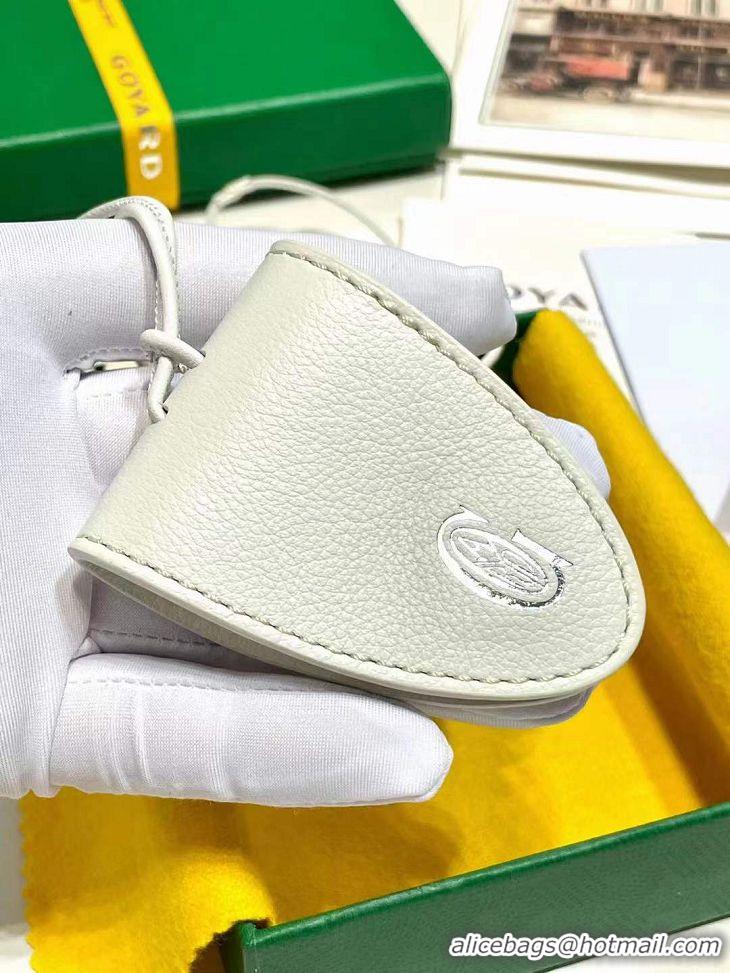 Famous Brand Goyard Croc Universel Magnetic Bag/Fastening Bag Charm GY1407 White