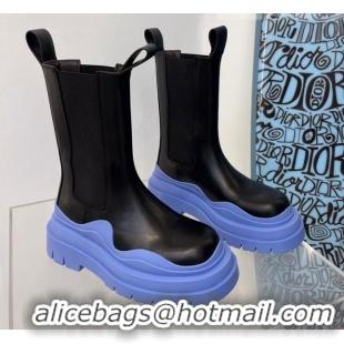 Luxury Bottega Veneta Tire Calfskin Mid-Calf Chelsea Boots Black/Light Blue 112048