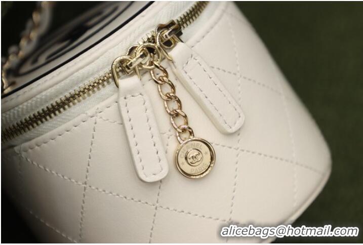 Unique Grade Chanel Original mini classic chain box handbag SS2021 white