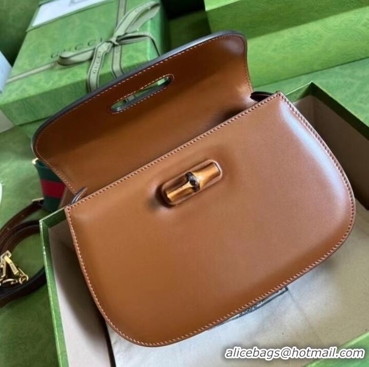 Famous Brand Gucci Small top handle bag with Bamboo 675797 brown