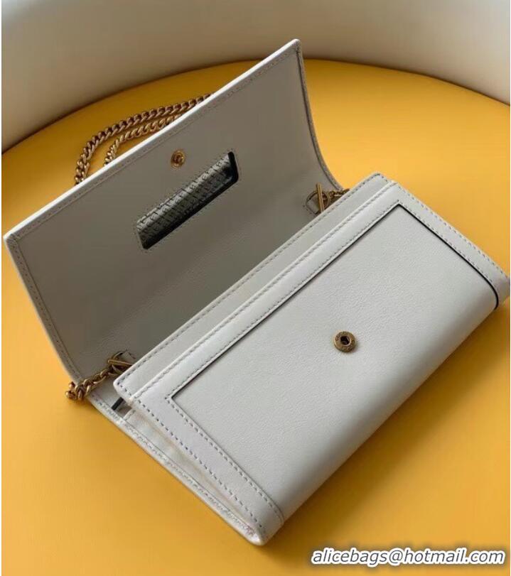 Buy Cheapest Gucci Diana chain wallet with bamboo 658243 white