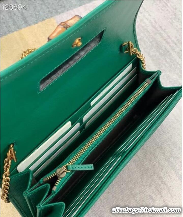 Inexpensive Gucci Diana chain wallet with bamboo 658243 green