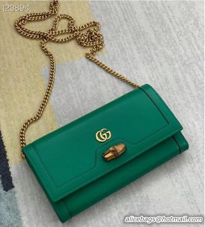 Inexpensive Gucci Diana chain wallet with bamboo 658243 green