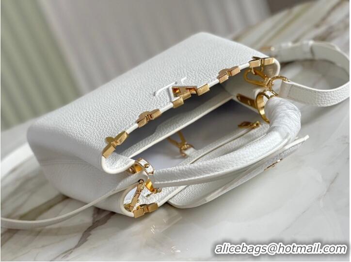 Promotional Louis Vuitton CAPUCINES BB M48868 white