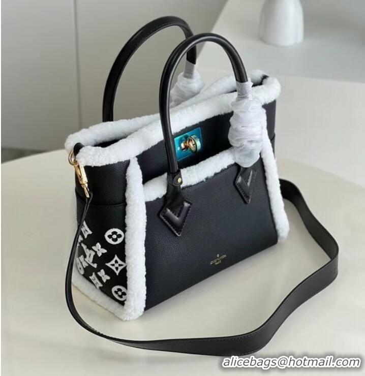 Shop Grade Louis Vuitton ON MY SIDE PM M58918 black