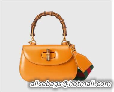 Classic Gucci Small top handle bag with Bamboo 675797 yellow