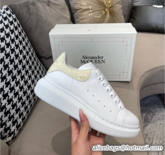 Perfect Alexander Mcqueen White Silky Calfskin Crocodile-Like Back Sneakers Beige 111810 