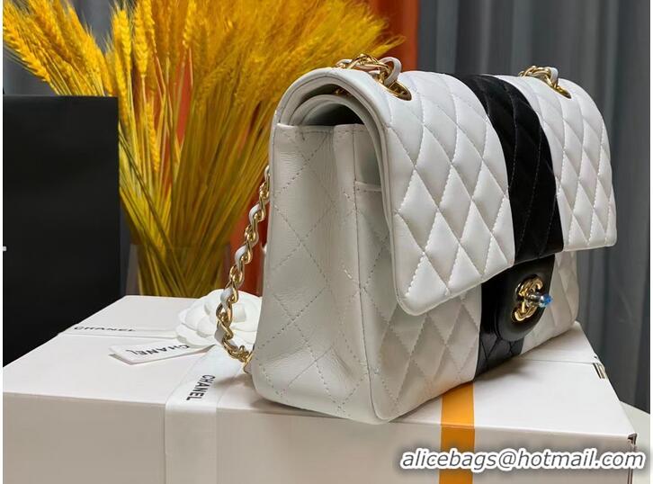 Good Looking Chanel CLASSIC HANDBAG Lambskin & Gold Metal A01112 White & Black