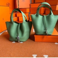 Popular Style Hermes Picotin Lock Bags Original togo Leather PL3388 light green