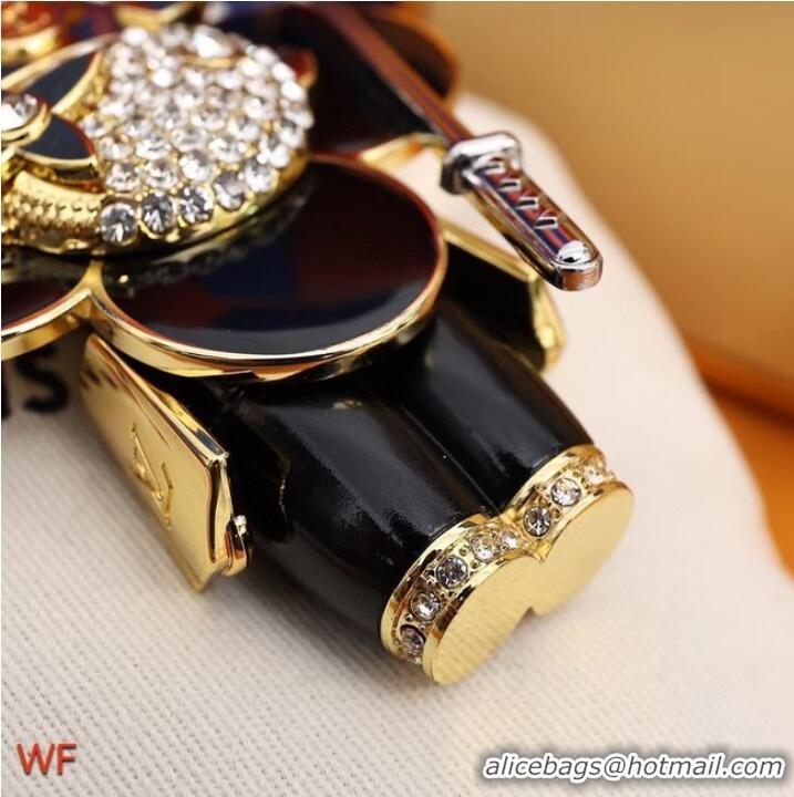 Good Product Louis Vuitton CHARM AND KEY HOLDER M00366