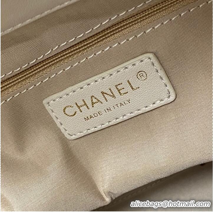 Well Crafted Chanel Shoulder Bags AS2457 WHITE